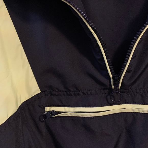 Trendy Cropped Windbreaker - Picture 3 of 4
